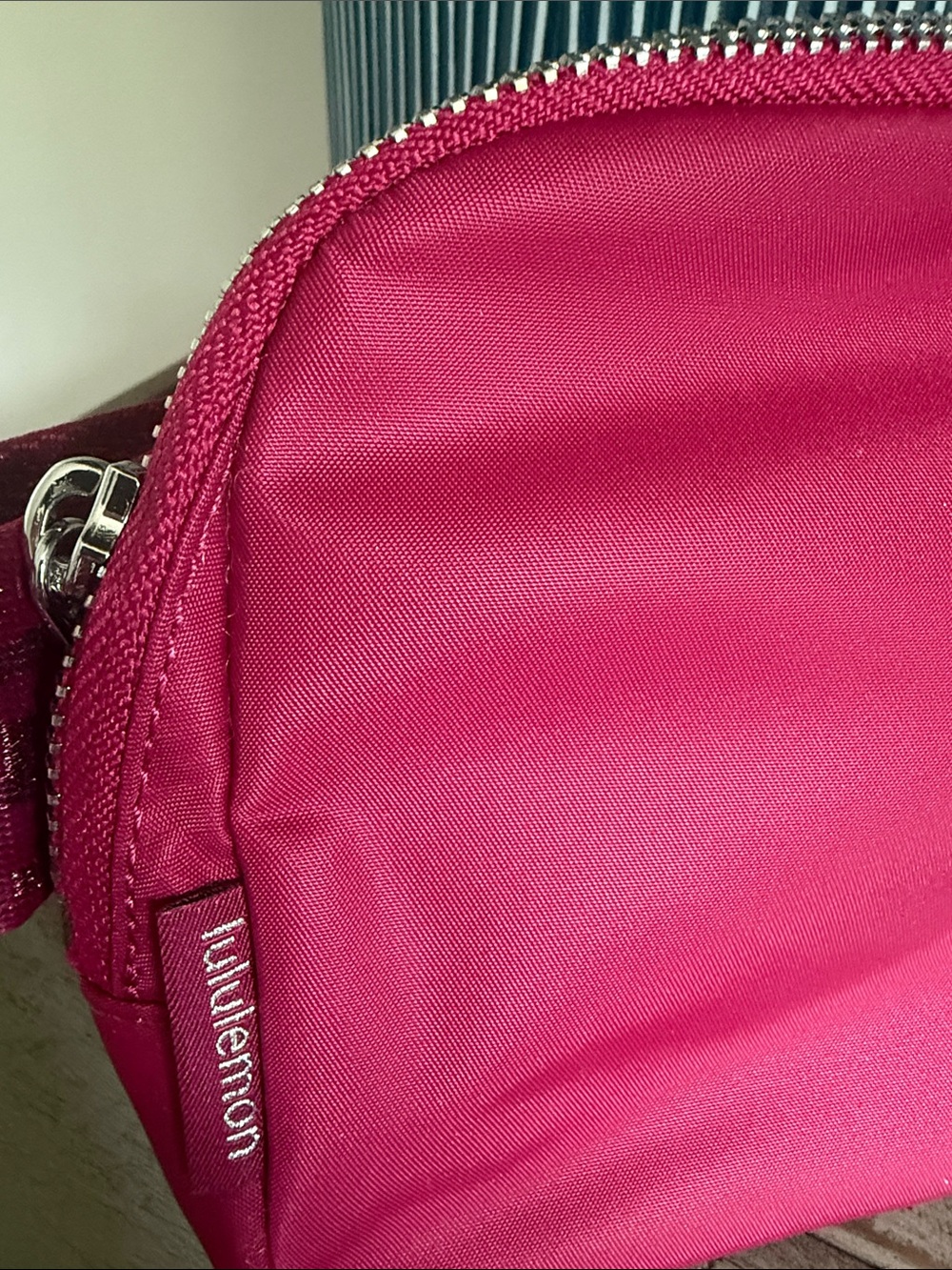 Lululemon Everywhere Belt Bag *L* Monogram Metallic - Picture 3 of 6